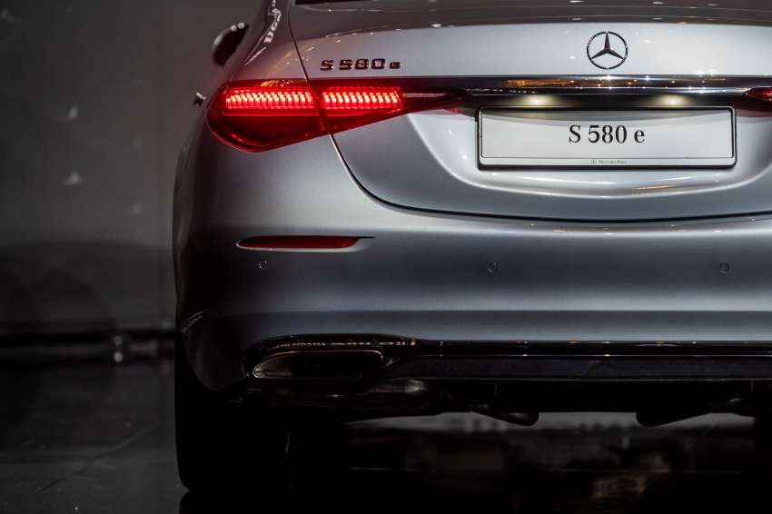 Mercedes-Benz S580e 2022 dilancarkan di Malaysia – PHEV 510 PS, jarak elektrik 100 km, 14 beg udara 1391946