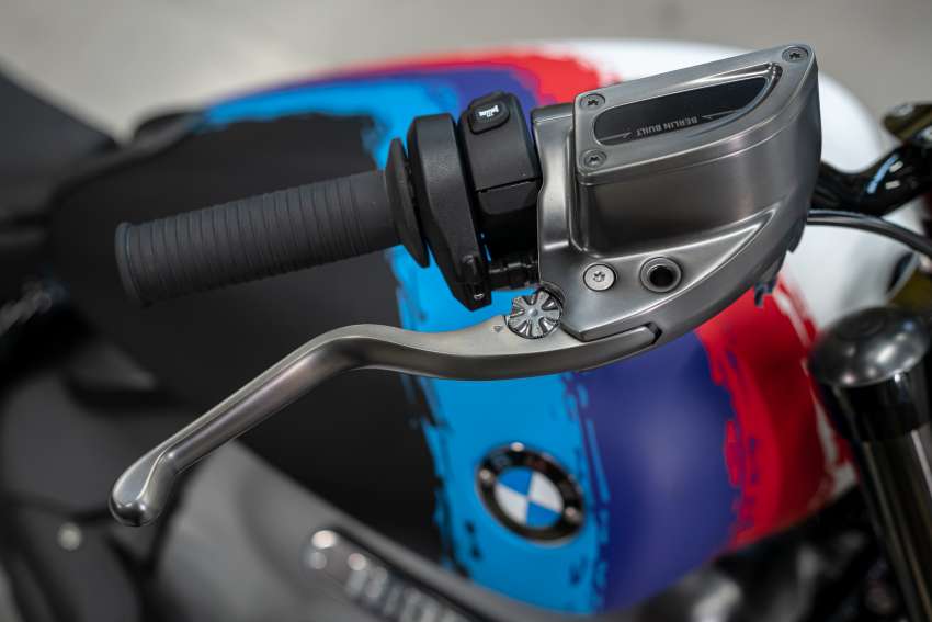 BMW Motorrad shows R18 M and R18 Aurora customs Image #1405994