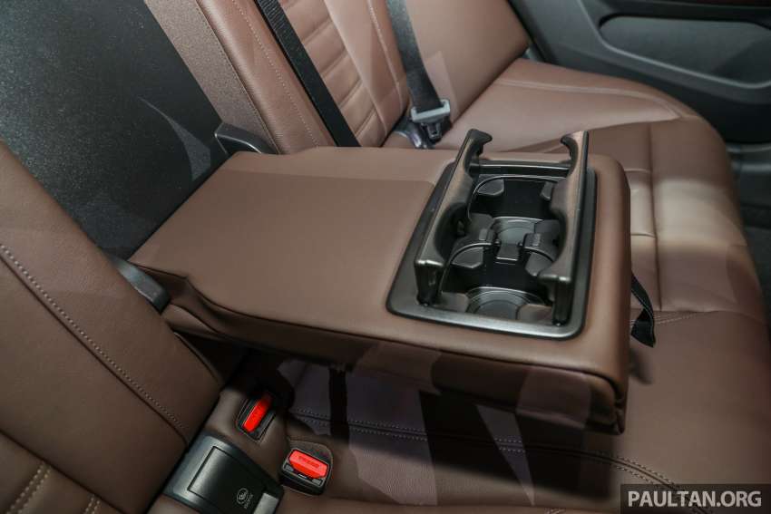 GALERI: BMW i4 eDrive40 dipertonton di M’sia – EV berkuasa 340 PS dan 430 Nm tork, jarak gerak 590 km 1405337