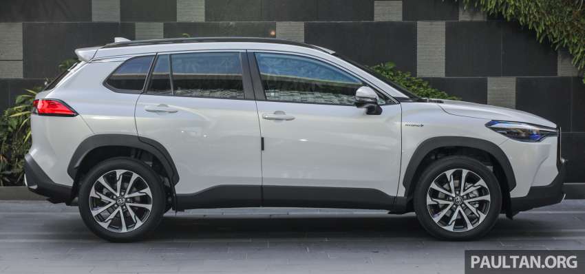 Toyota Corolla Cross Hybrid launched in Malaysia – petrol-electric joins new CKD range; RM123k-RM137k Image #1406236