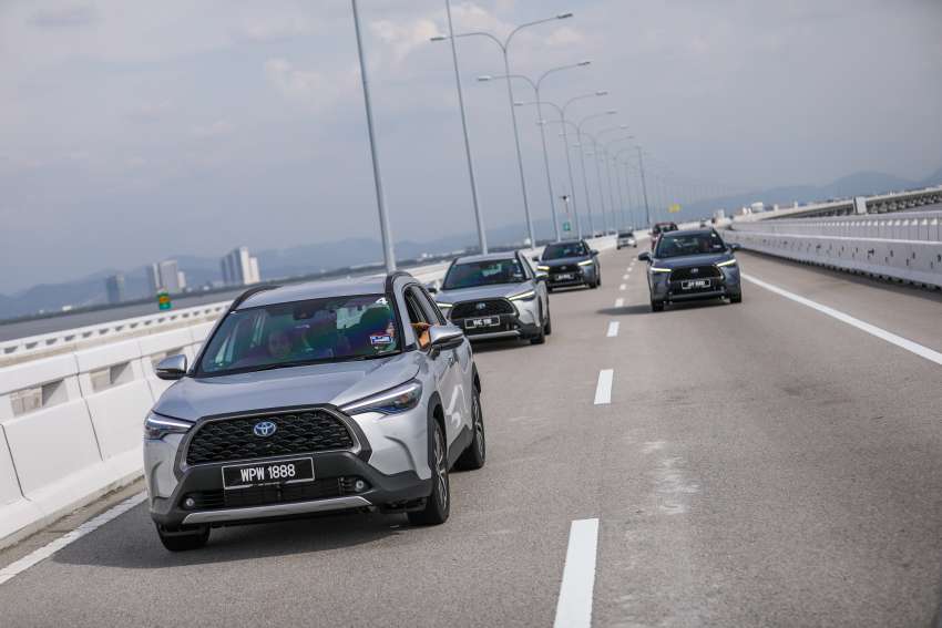 Toyota Corolla Cross Hybrid launched in Malaysia – petrol-electric joins new CKD range; RM123k-RM137k 1406440