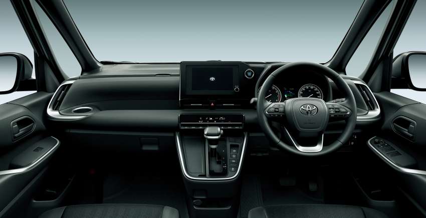 Toyota Noah dan Voxy 2022 didedahkan – harga mula RM97k di Jepun, lebih luas, 7-8 tempat duduk, TNGA 1404693