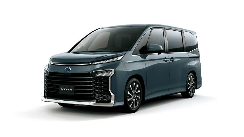 Toyota Noah dan Voxy 2022 didedahkan – harga mula RM97k di Jepun, lebih luas, 7-8 tempat duduk, TNGA 1404747
