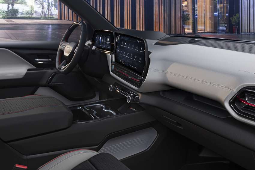 Chevrolet Silverado EV – 640 km range with 350 kW DC charging, 664 hp/1,057 Nm; with Multi-Flex Midgate 1400830