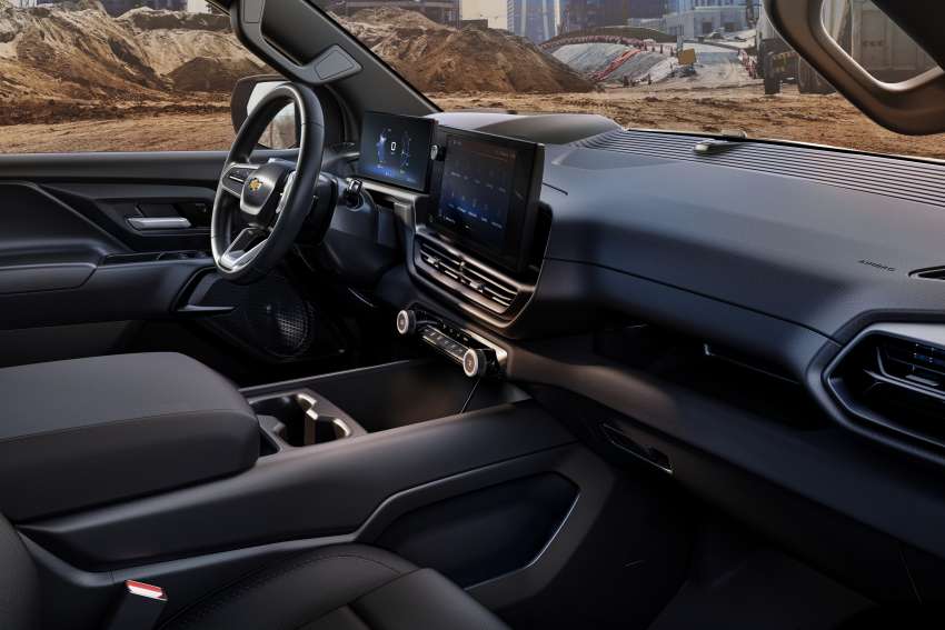 Chevrolet Silverado EV – 640 km range with 350 kW DC charging, 664 hp/1,057 Nm; with Multi-Flex Midgate 1400871