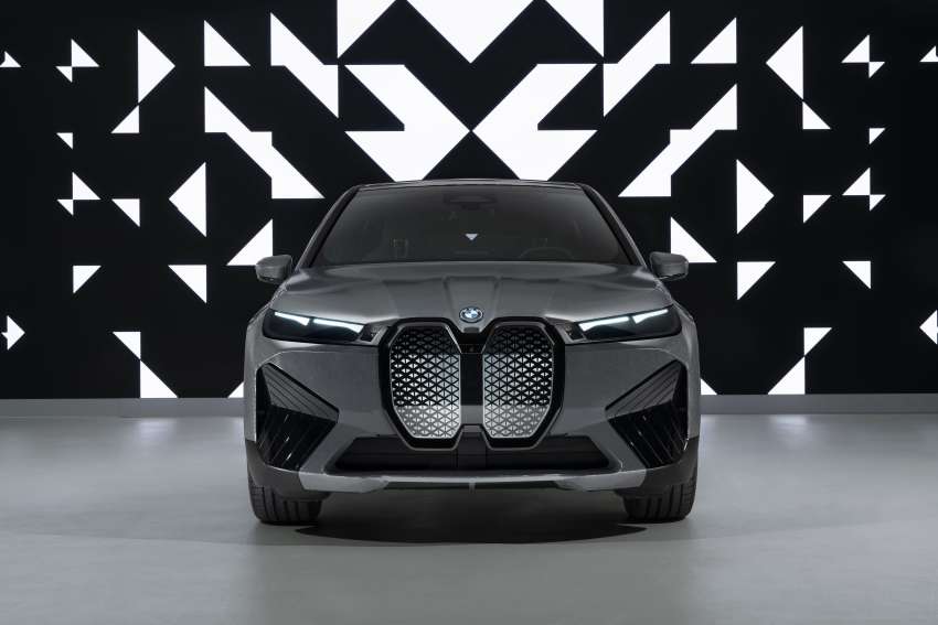 BMW tunjuk teknologi tukar warna badan sekelip mata Image #1400779