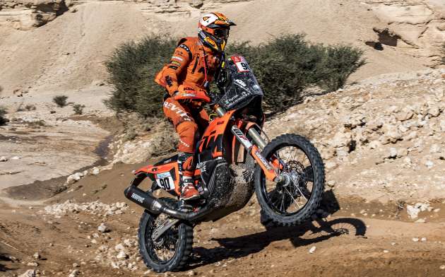 Rookie Petrucci grabs first 2022 Dakar Rally stage win