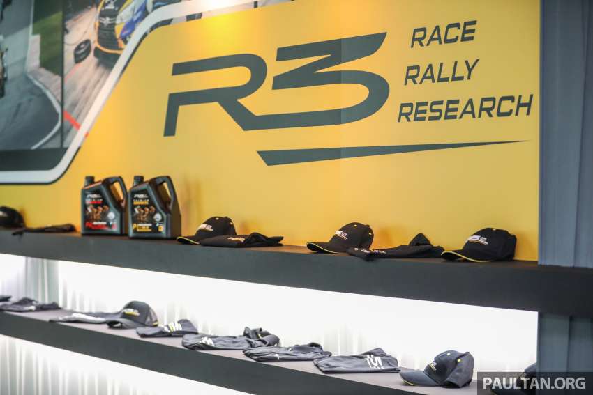 Proton launches new range of R3 merchandise and premium engine oils – available at COE, dealerships 1407490