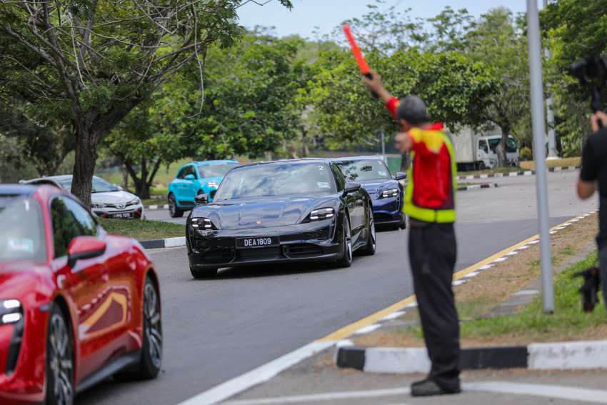 Shell Recharge EV fast charging tested in Malaysia – 180 kW of DC power in a Porsche Taycan in Tangkak! 1409382