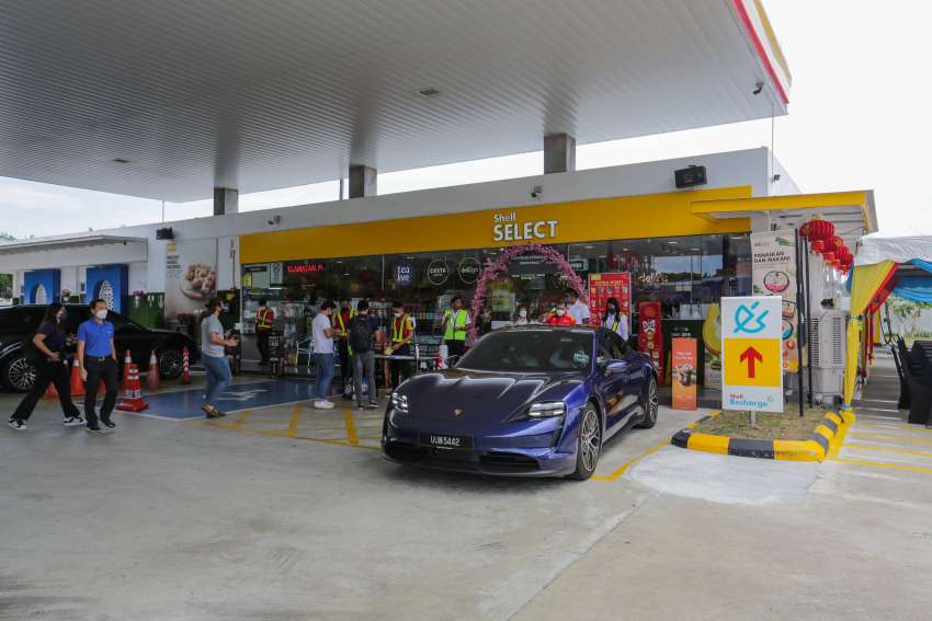 Shell Recharge EV fast charging tested in Malaysia – 180 kW of DC power in a Porsche Taycan in Tangkak! 1409387