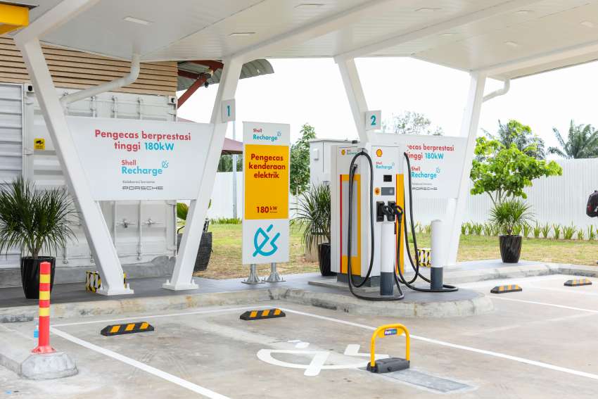 Shell Recharge EV fast charging tested in Malaysia – 180 kW of DC power in a Porsche Taycan in Tangkak! 1409456