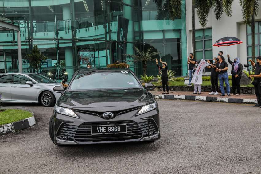 PANDU UJI: Toyota Camry 2.5 V facelift 2022 dengan enjin baharu – pemandu riang, penumpang gembira! 1417078