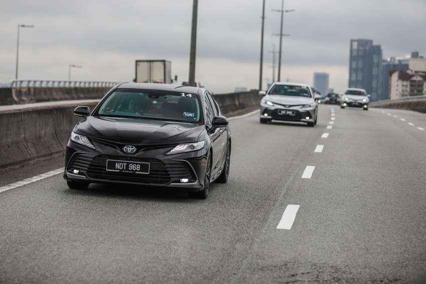PANDU UJI: Toyota Camry 2.5 V facelift 2022 dengan enjin baharu – pemandu riang, penumpang gembira! 1417121