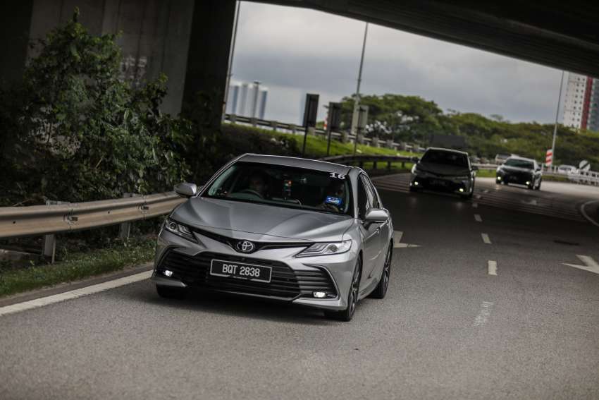 PANDU UJI: Toyota Camry 2.5 V facelift 2022 dengan enjin baharu – pemandu riang, penumpang gembira! 1417125