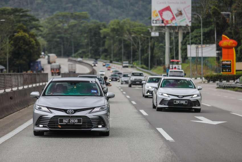 PANDU UJI: Toyota Camry 2.5 V facelift 2022 dengan enjin baharu – pemandu riang, penumpang gembira! 1417126