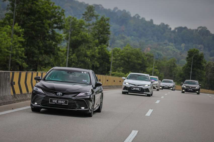 PANDU UJI: Toyota Camry 2.5 V facelift 2022 dengan enjin baharu – pemandu riang, penumpang gembira! 1417129