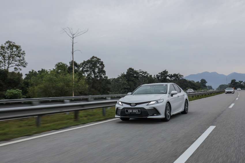 PANDU UJI: Toyota Camry 2.5 V facelift 2022 dengan enjin baharu – pemandu riang, penumpang gembira! 1417145