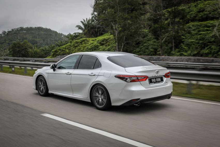 PANDU UJI: Toyota Camry 2.5 V facelift 2022 dengan enjin baharu – pemandu riang, penumpang gembira! 1417151