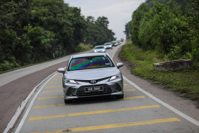 PANDU UJI: Toyota Camry 2.5 V facelift 2022 dengan enjin baharu – pemandu riang, penumpang gembira! 1417182