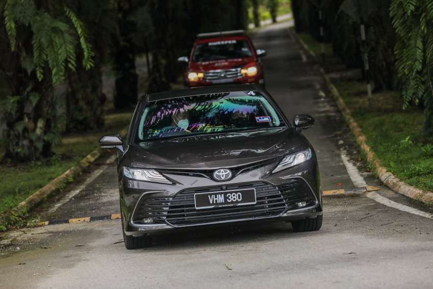 PANDU UJI: Toyota Camry 2.5 V facelift 2022 dengan enjin baharu – pemandu riang, penumpang gembira! 1417211