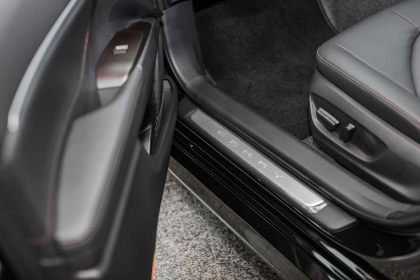 PANDU UJI: Toyota Camry 2.5 V facelift 2022 dengan enjin baharu – pemandu riang, penumpang gembira! 1417046
