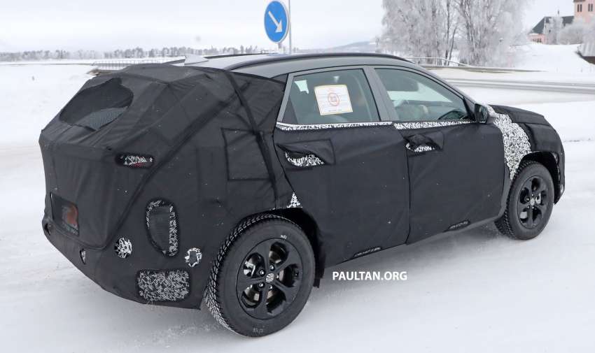 SPYSHOTS: 2023 Hyundai Kona on cold-weather test 1412278
