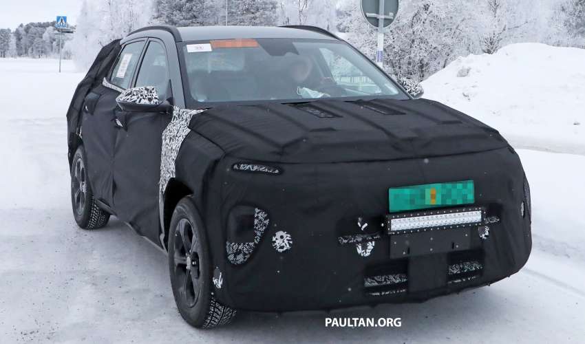 SPYSHOTS: 2023 Hyundai Kona on cold-weather test 1412270