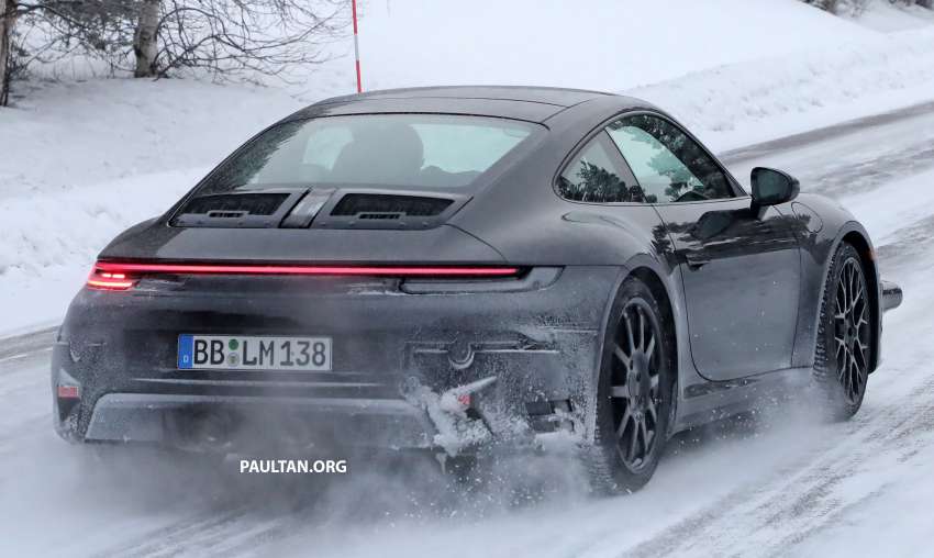 SPYSHOTS: 992 Porsche 911 facelift – Carrera range update to bring back naturally aspirated engine? 1412034