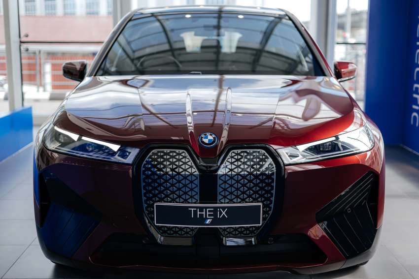 BMW iX arrives in East Malaysia at Regas Premium Auto Kuching – new BMW i charging facility installed 1422036