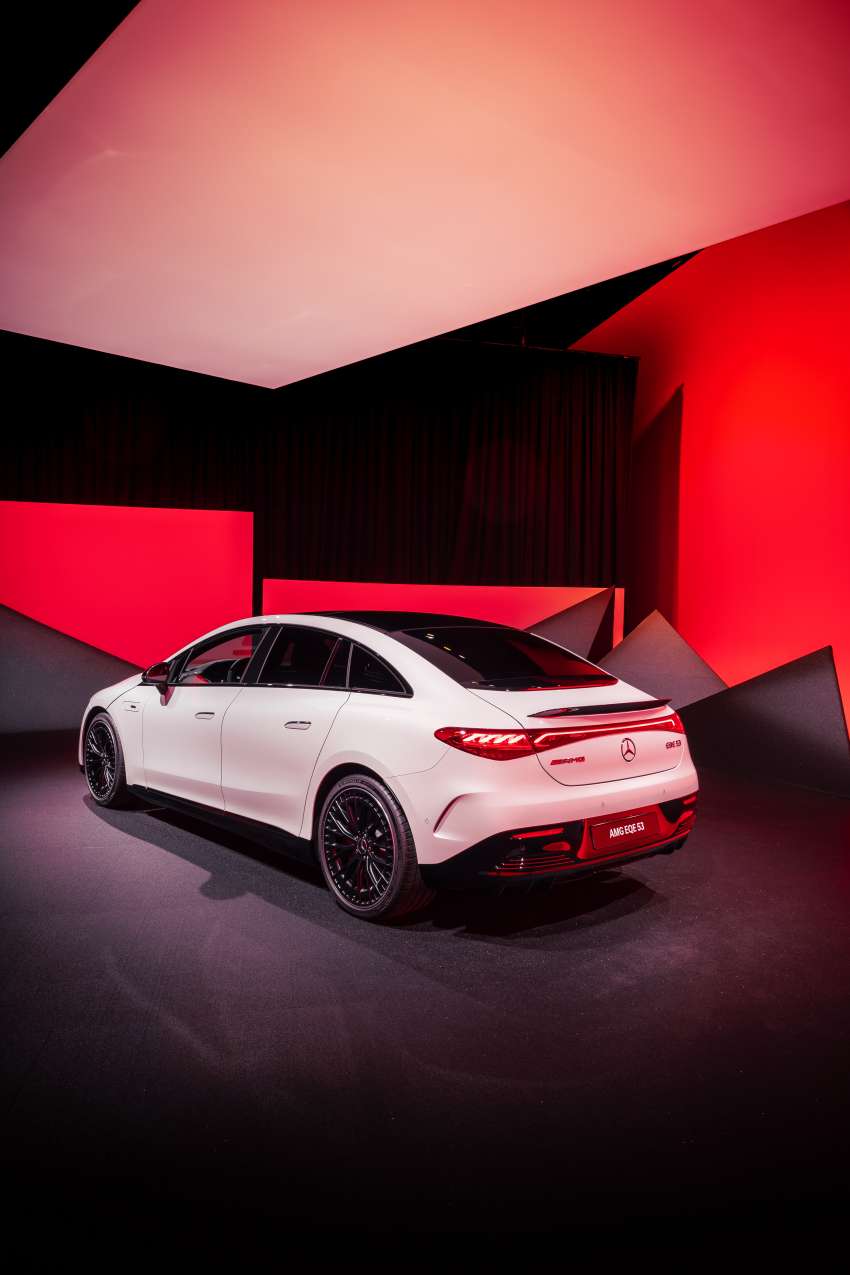 Mercedes-AMG EQE43 4Matic and EQE53 4Matic+ debut – performance EVs with up to 687 PS, 1,000 Nm 1415836