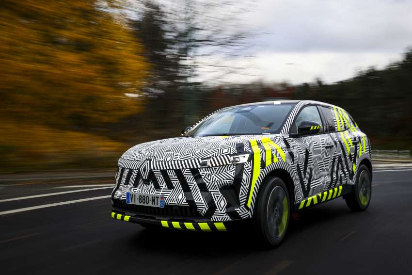 Renault Austral teased again, to be revealed March 8 1419720