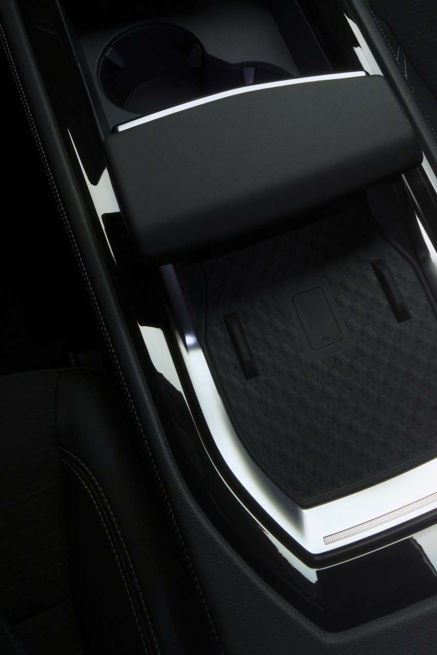 Renault Austral teased again, to be revealed March 8 1419703