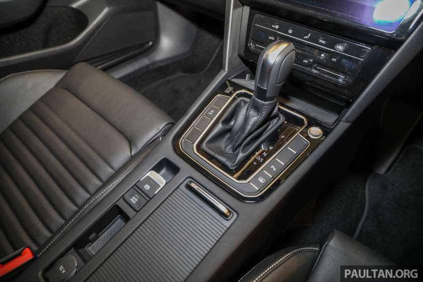 Volkswagen Passat Elegence 2.0 TSI 2022 – RM184k, rim Bonneville 18-inci baru, Android Auto tanpa wayar 1420212