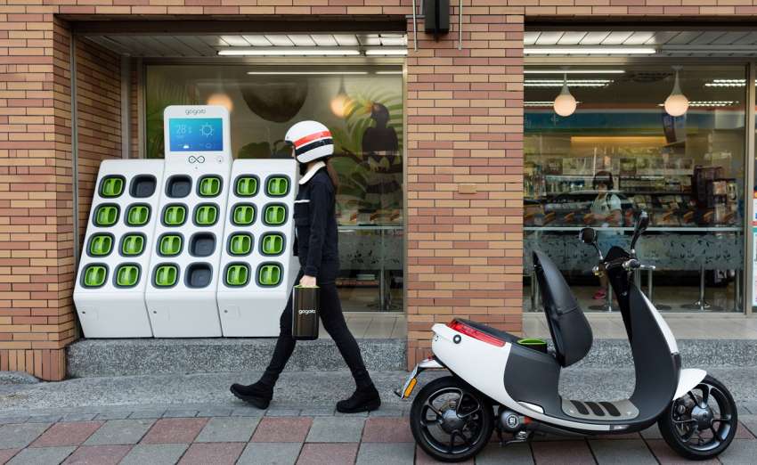 Gogoro shows solid-state lithium ceramic battery 1425857