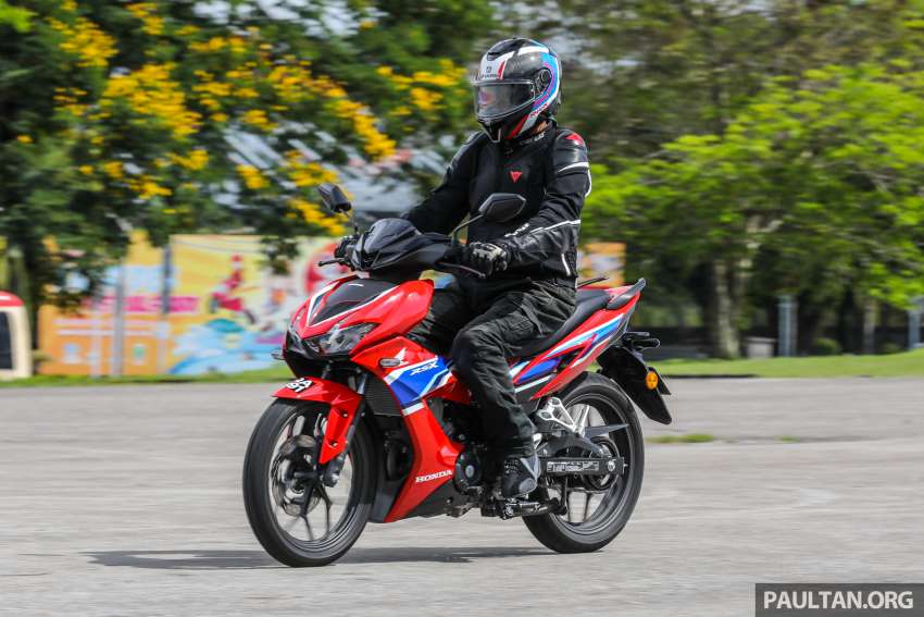2022 Honda RS-X vs Yamaha Y16ZR Malaysian review 1429625
