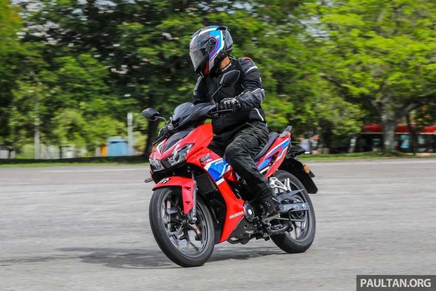 2022 Honda RS-X vs Yamaha Y16ZR Malaysian review 1429627
