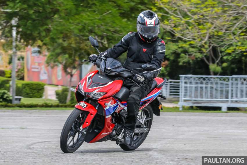 2022 Honda RS-X vs Yamaha Y16ZR Malaysian review 1429631
