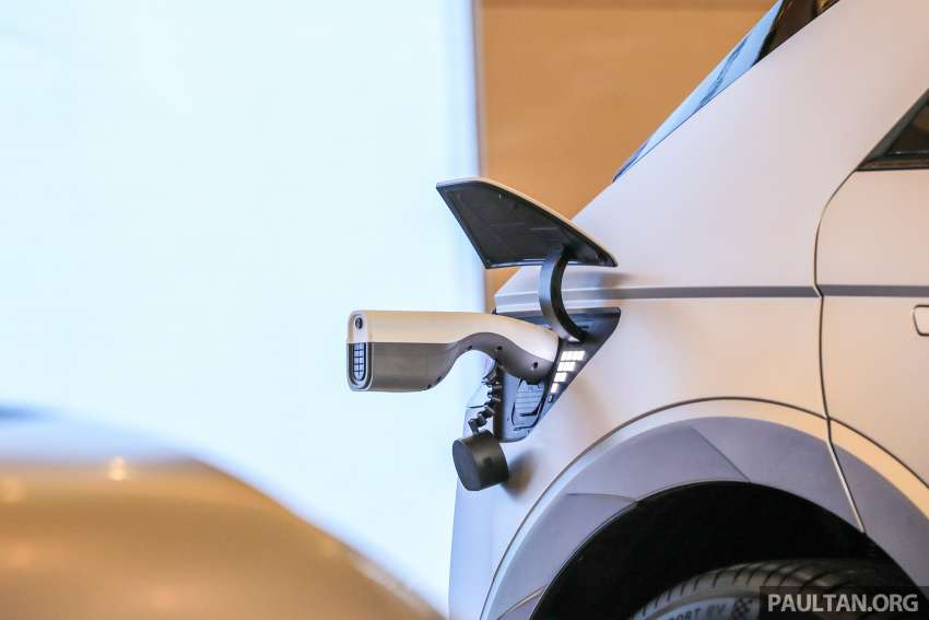 Hyundai Ioniq 5 2022 EV dilancar di M’sia — 58 kWh 2WD Lite/Plus, 72.6 kWh AWD Max, dari RM199,888 1426195