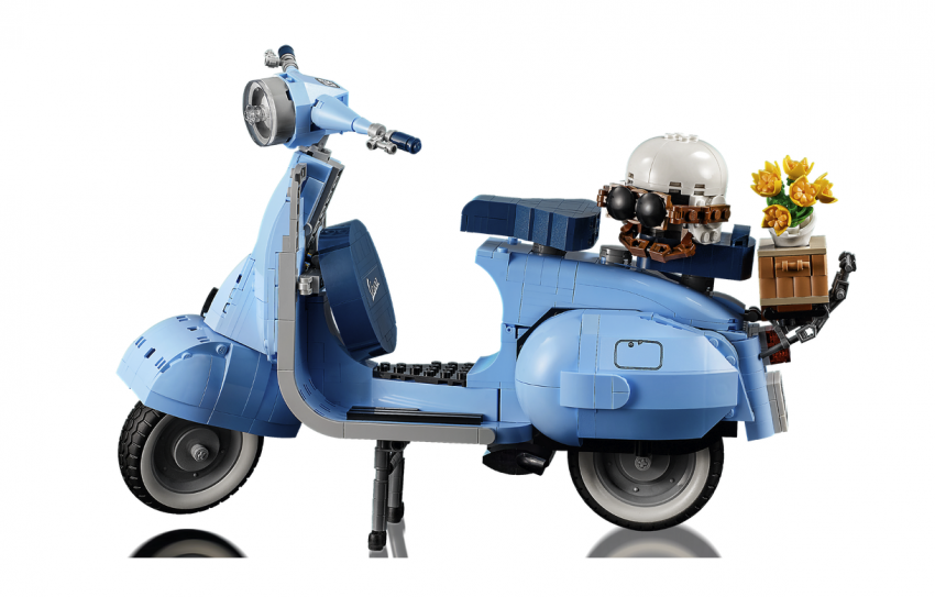 Vespa 125 in Lego, 1:1 scale Lego replica coming soon 1423649