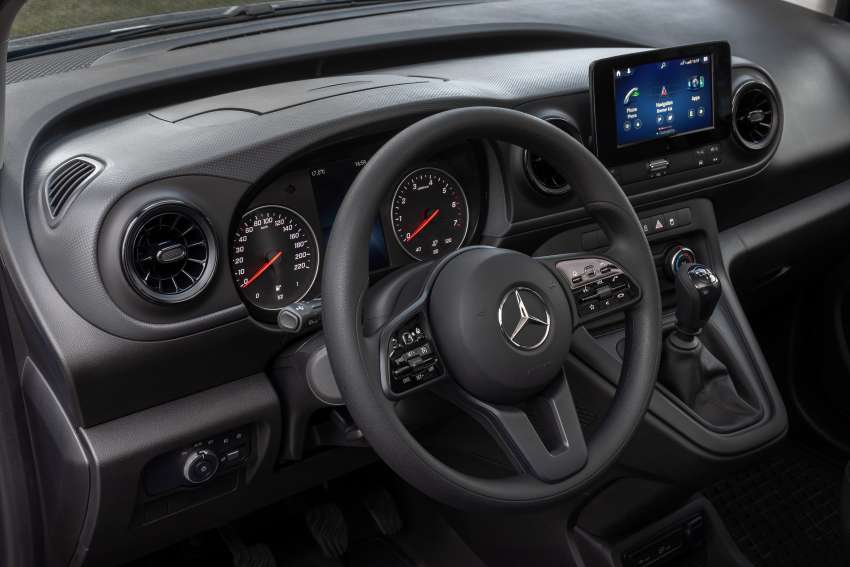 Mercedes-Benz T-Class debut on April 26 – passenger-focused version of Citan; smaller than the V-Class 1437100
