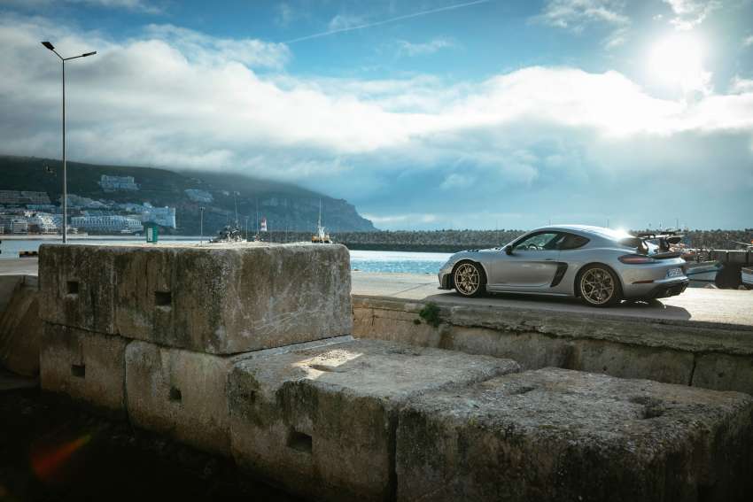 Porsche Cayman GT4 RS review – unbridled madness 1424275