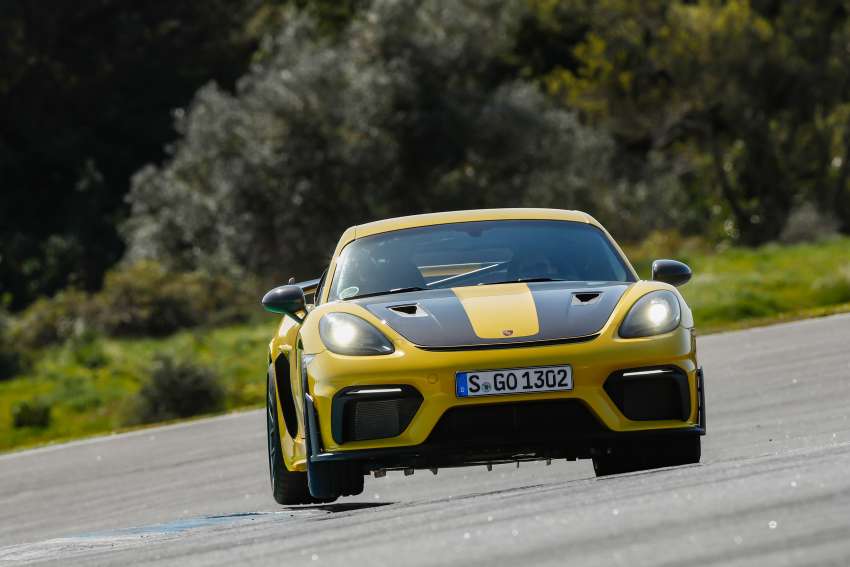 Porsche Cayman GT4 RS review – unbridled madness 1424583