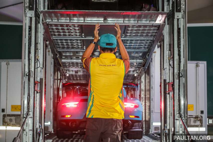 Starrtrek Carriers perkenal servis trailer kenderaan bertutup di Malaysia, dengan Rolfo Auriga Deluxe 1430871
