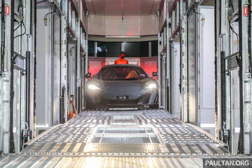 Starrtrek Carriers launches the first fully-enclosed car carrier service in Malaysia, with a Rolfo Auriga Deluxe 1430319