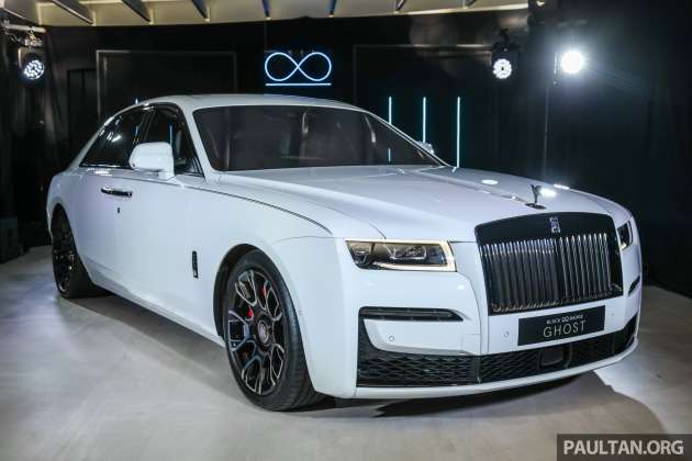 Rolls-Royce Ghost Black Badge 2022 kini tiba di M’sia — tema kemasan gelap, lebih kuasa, dari RM1.8 juta