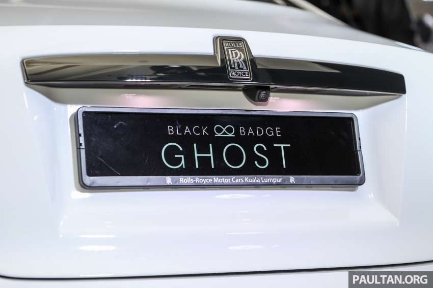 Rolls-Royce Ghost Black Badge 2022 kini tiba di M’sia — tema kemasan gelap, lebih kuasa, dari RM1.8 juta 1425147