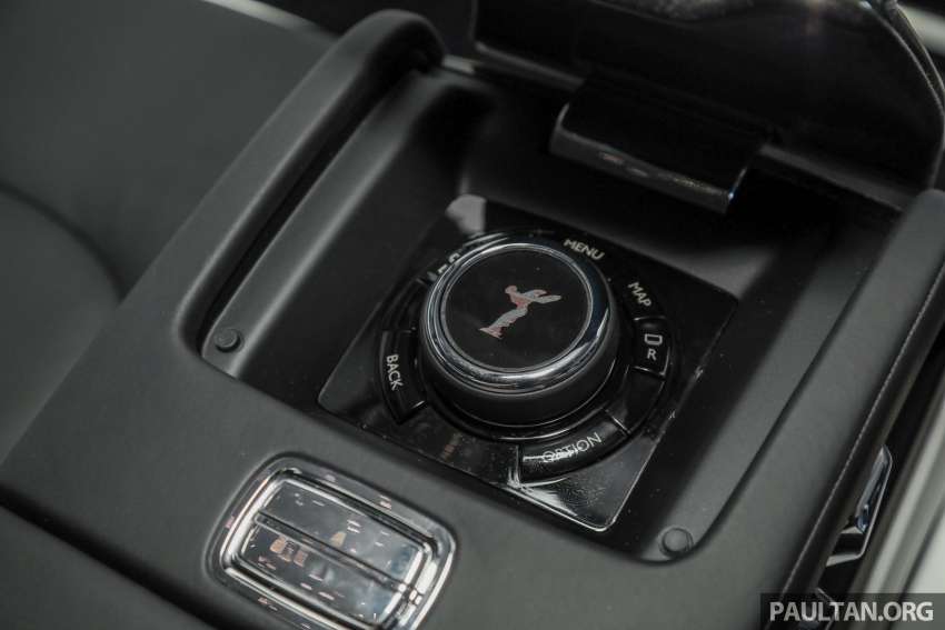 Rolls-Royce Ghost Black Badge 2022 kini tiba di M’sia — tema kemasan gelap, lebih kuasa, dari RM1.8 juta 1425192
