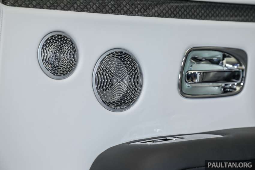 Rolls-Royce Ghost Black Badge 2022 kini tiba di M’sia — tema kemasan gelap, lebih kuasa, dari RM1.8 juta 1425198
