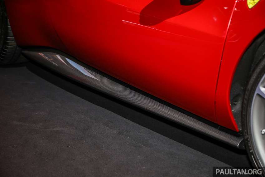 Ferrari 296 GTB kini di Malaysia — 830 PS dan 740 Nm V6 plug-in hybrid, harga bermula dari RM1.228 juta 1436926