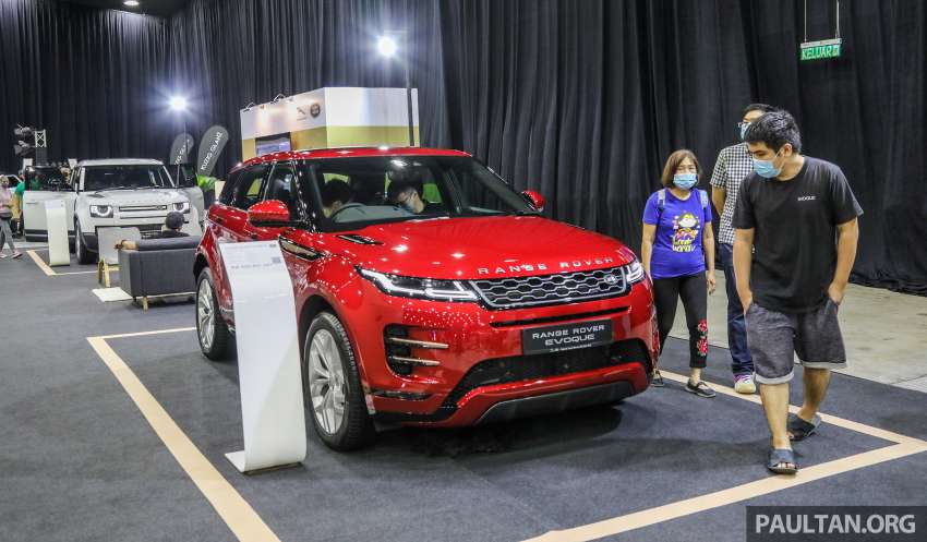 PACE 2022: Check out the Jaguar Land Rover booth – XE, XF and Evoque; plus a peek at the Defender 90 1433479